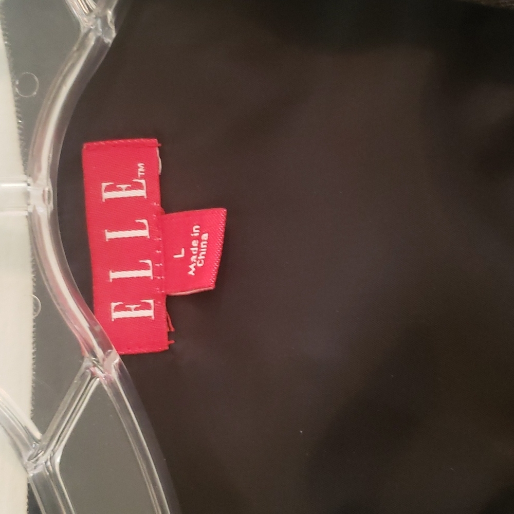 Vest - Picture 3 of 4